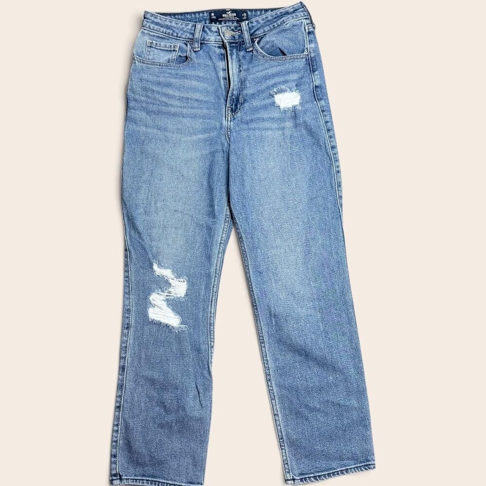Hollister Ulta High-Rise Vintage Straight. Size 1R--25.